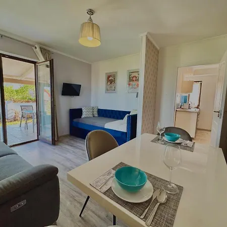 Azur 3 - Panoramic Escape Balatonalmadi