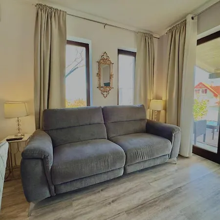 Apartment Azur 3 - Panoramic Escape Balatonalmadi